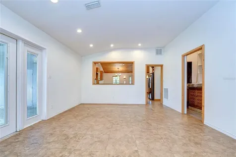 3437 59th Street N St Petersburg FL 33710