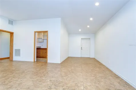 3437 59th Street N St Petersburg FL 33710