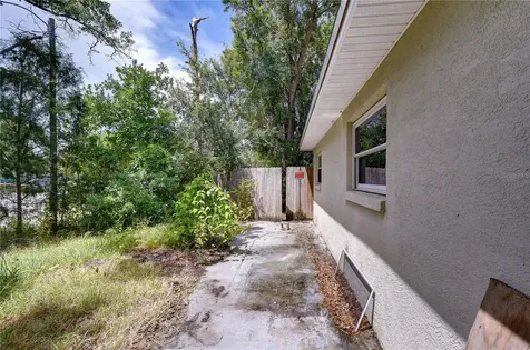 3437 59th Street N St Petersburg FL 33710
