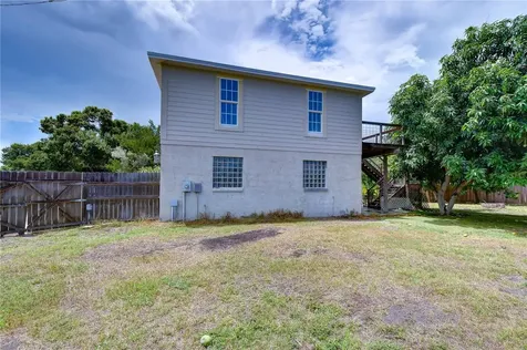 3437 59th Street N St Petersburg FL 33710