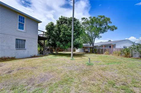 3437 59th Street N St Petersburg FL 33710