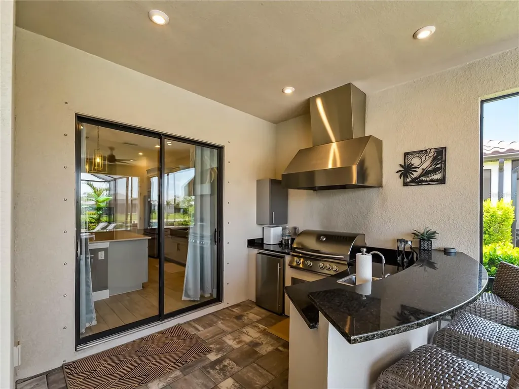 6249 Mesa Glen Bradenton FL 34203
