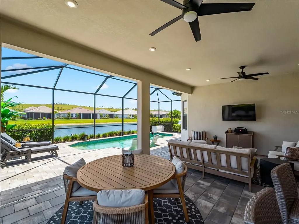 6249 Mesa Glen Bradenton FL 34203