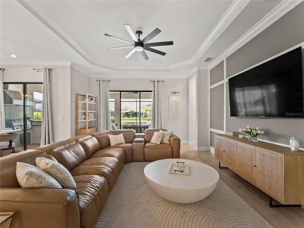 6249 Mesa Glen Bradenton FL 34203