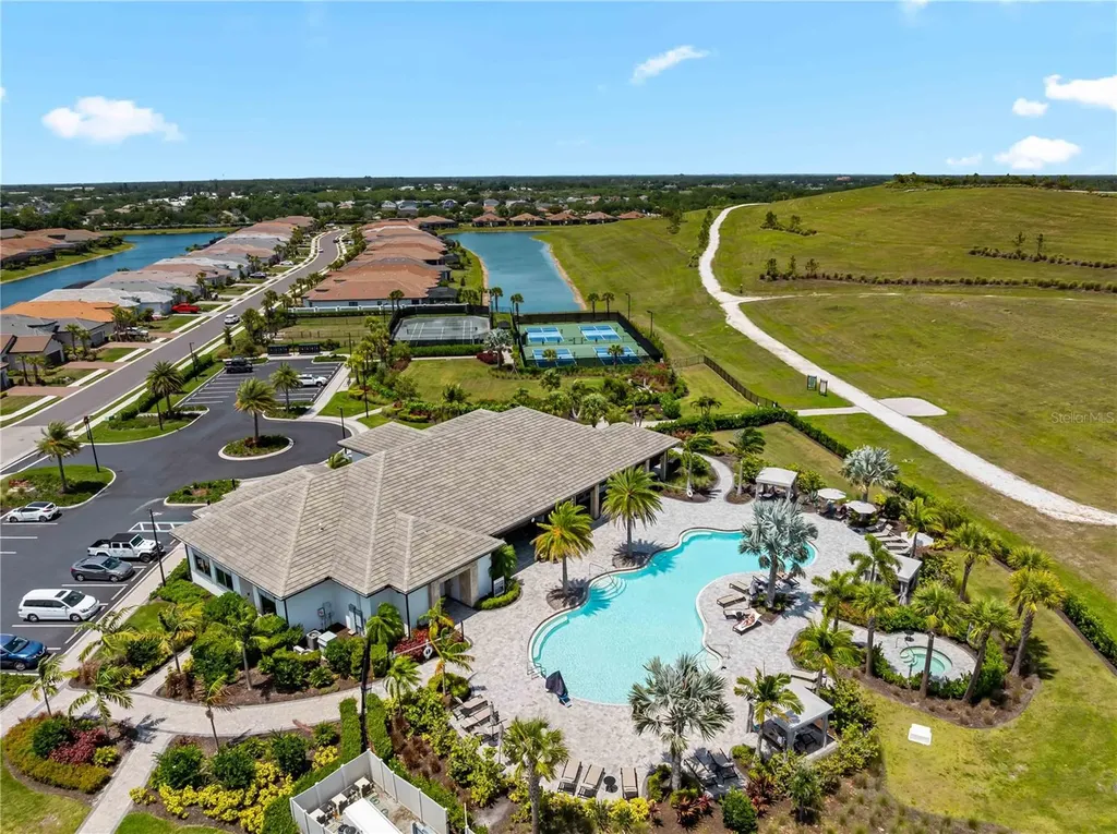 6249 Mesa Glen Bradenton FL 34203