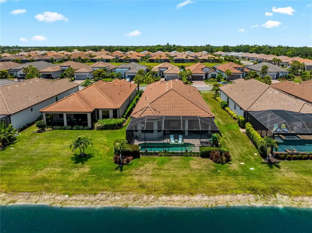 6249 Mesa Glen Bradenton FL 34203