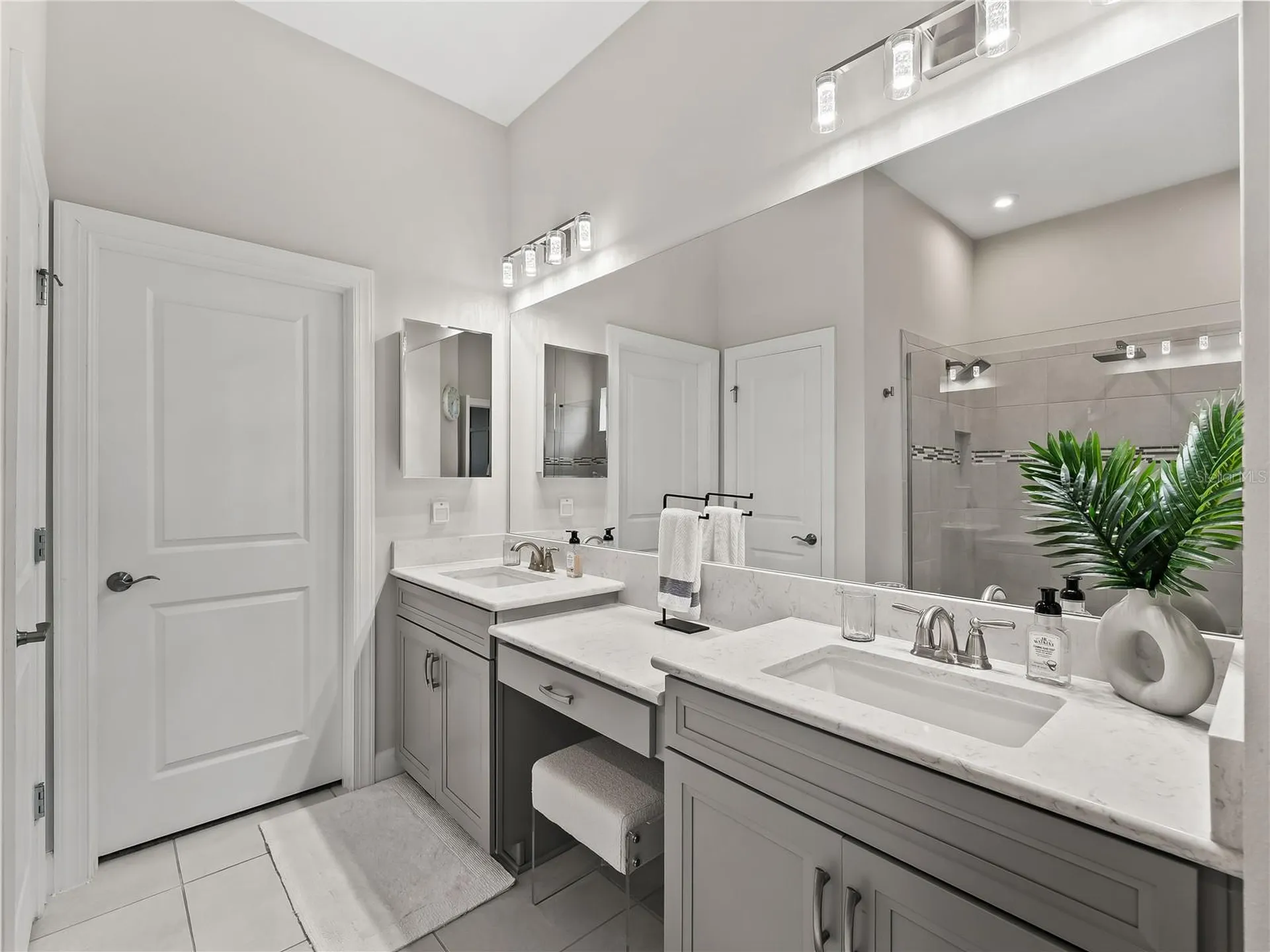 6249 Mesa Glen Bradenton FL 34203