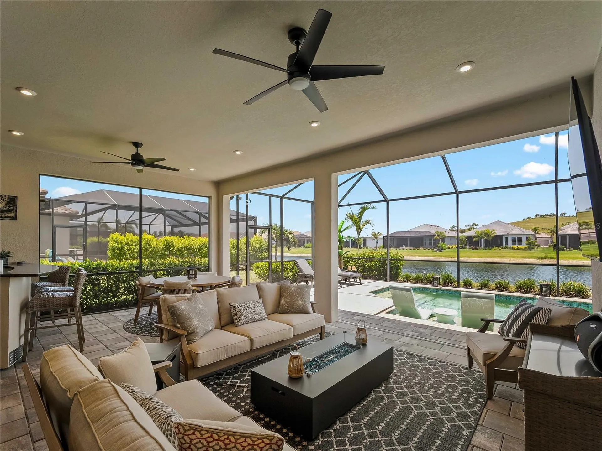 6249 Mesa Glen Bradenton FL 34203