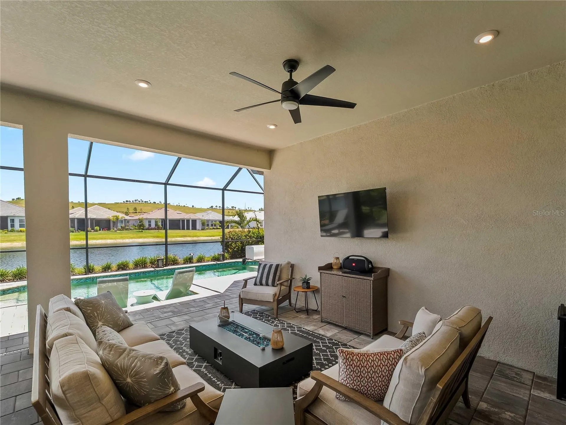 6249 Mesa Glen Bradenton FL 34203