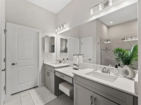 6249 Mesa Glen Bradenton FL 34203