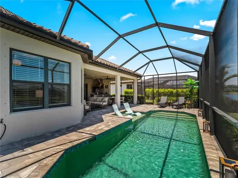 6249 Mesa Glen Bradenton FL 34203