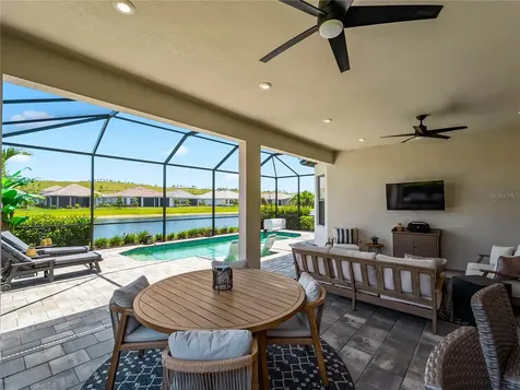 6249 Mesa Glen Bradenton FL 34203