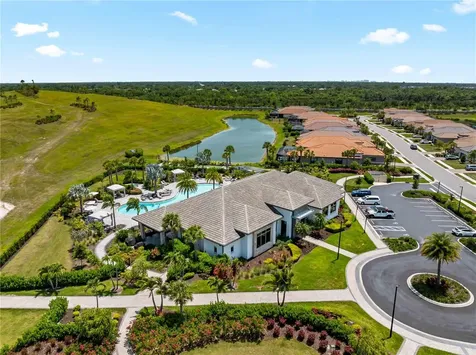 6249 Mesa Glen Bradenton FL 34203