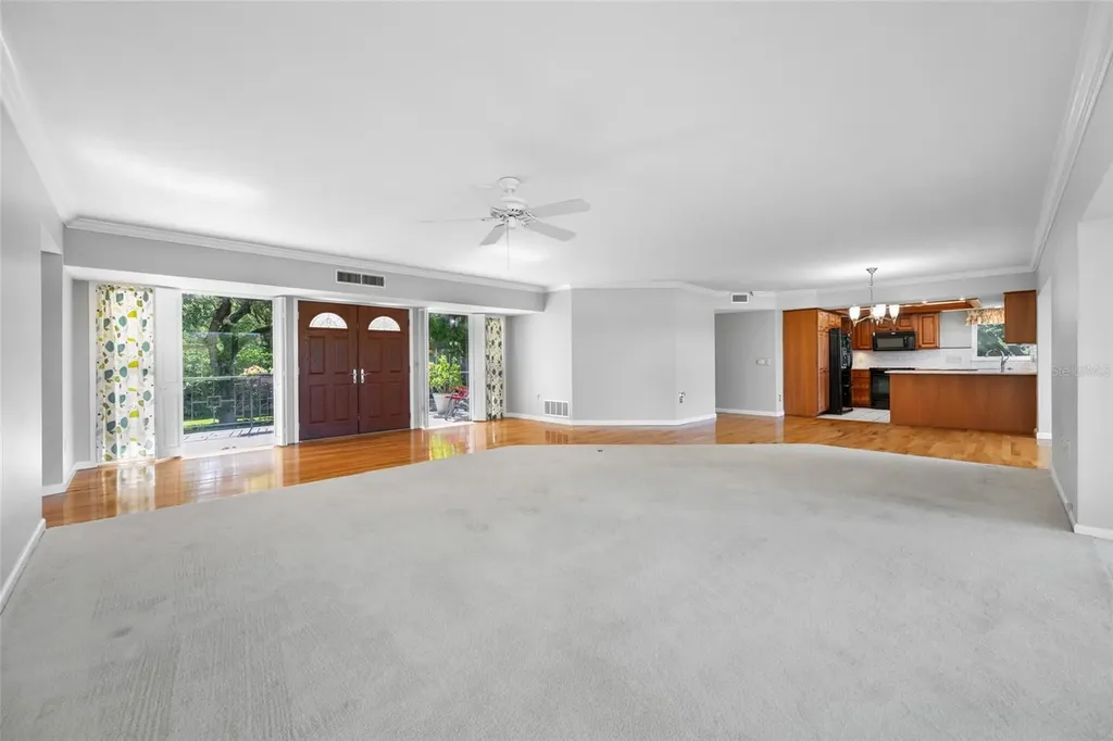 11 Country Club Drive Largo FL 33771