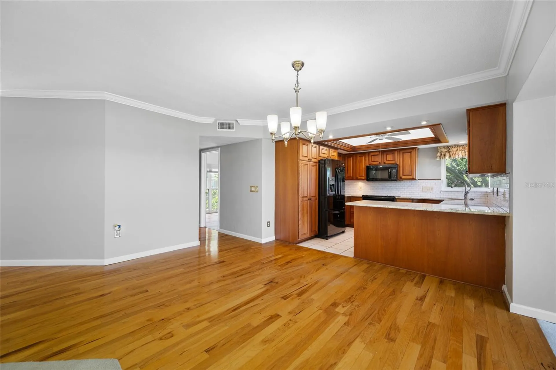 11 Country Club Drive Largo FL 33771
