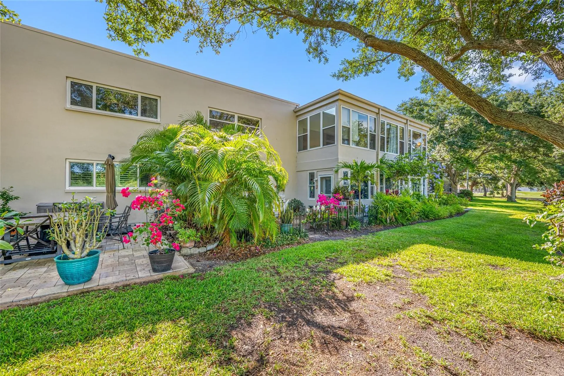 11 Country Club Drive Largo FL 33771