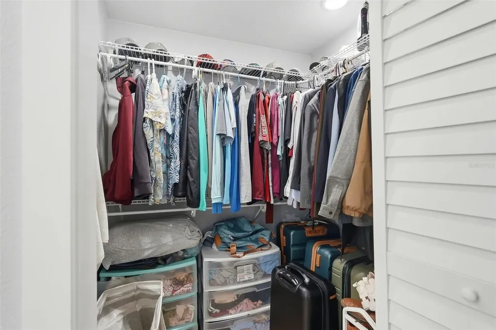 8015 28th Avenue N St Petersburg FL 33710