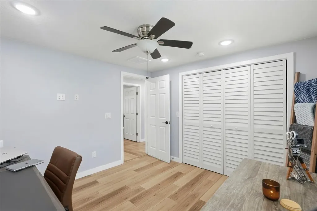 8015 28th Avenue N St Petersburg FL 33710