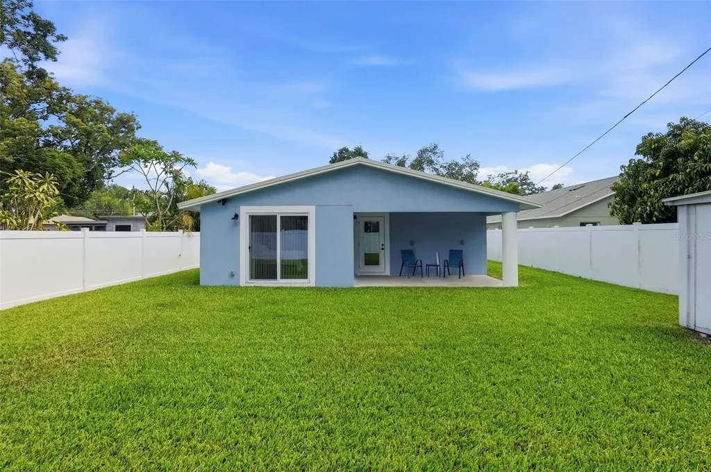 8015 28th Avenue N St Petersburg FL 33710