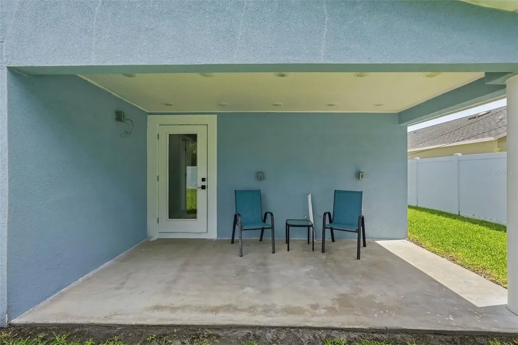 8015 28th Avenue N St Petersburg FL 33710