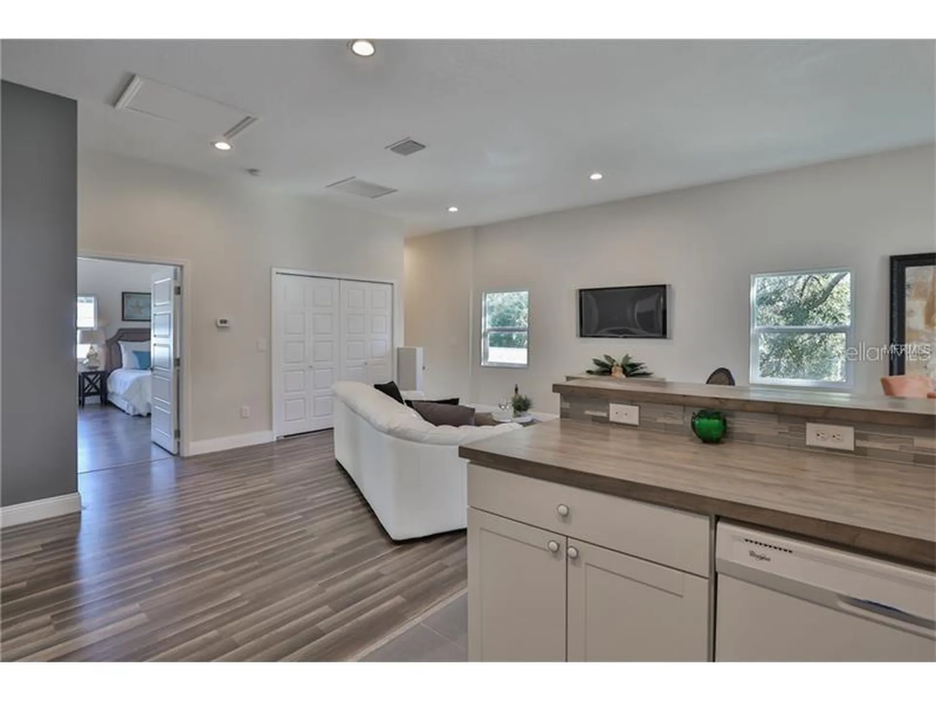 2204 Grant Street Tampa FL 33605