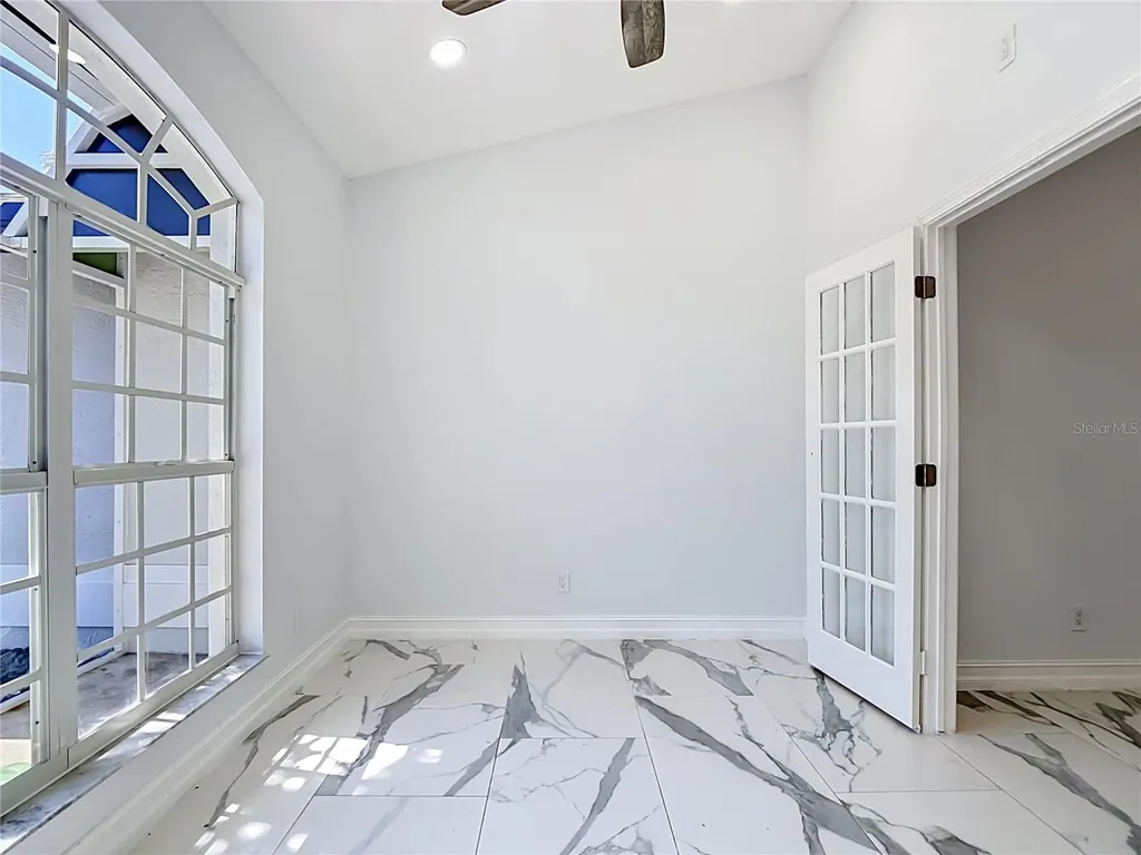 2503 Aviation Parkway Cape Coral FL 33904