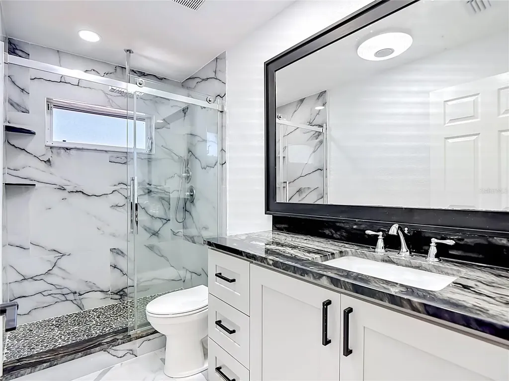 2503 Aviation Parkway Cape Coral FL 33904