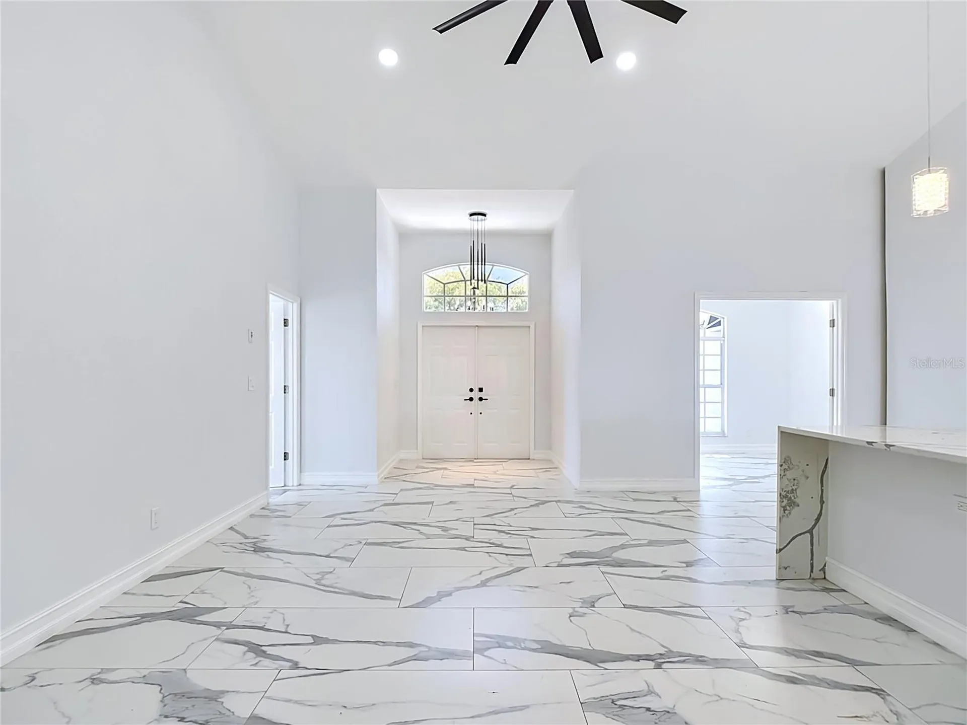 2503 Aviation Parkway Cape Coral FL 33904