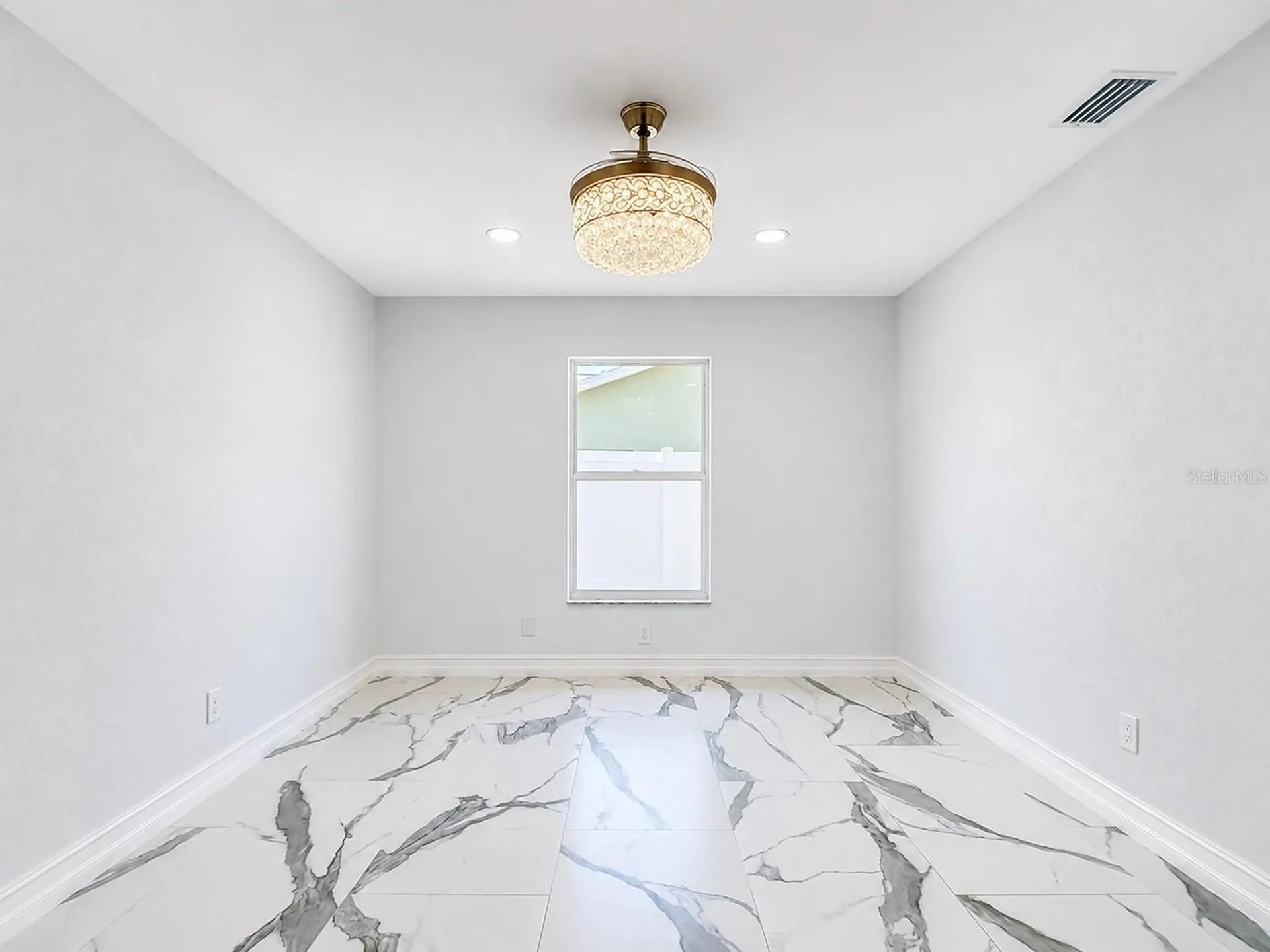 2503 Aviation Parkway Cape Coral FL 33904