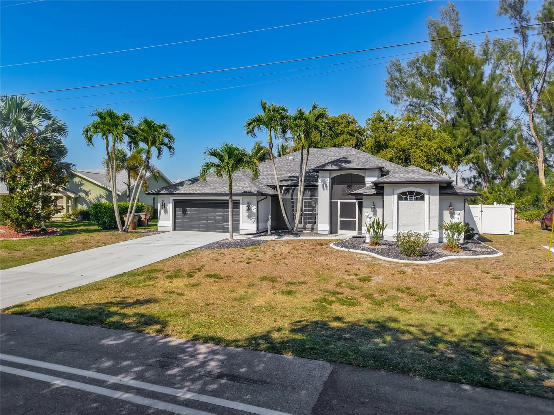 2503 Aviation Parkway Cape Coral FL 33904