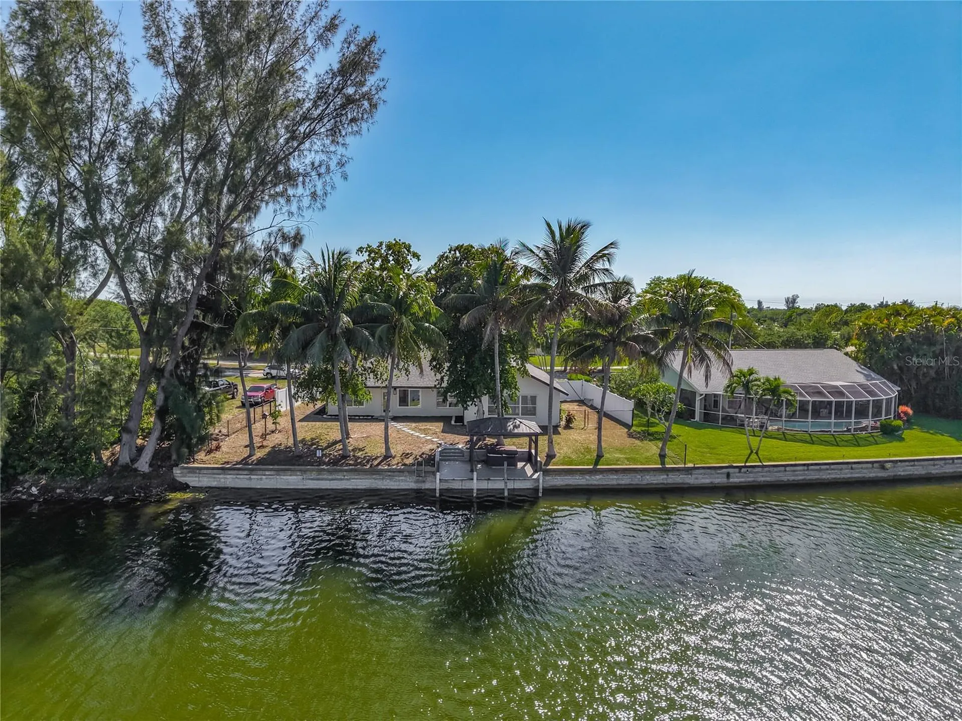 2503 Aviation Parkway Cape Coral FL 33904
