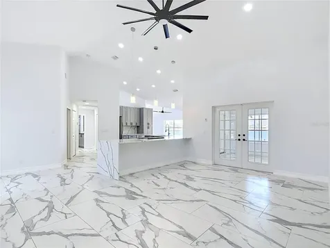 2503 Aviation Parkway Cape Coral FL 33904