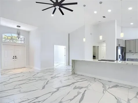 2503 Aviation Parkway Cape Coral FL 33904
