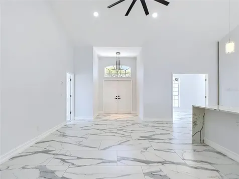2503 Aviation Parkway Cape Coral FL 33904