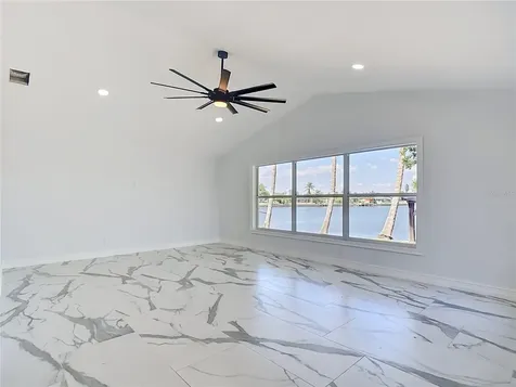 2503 Aviation Parkway Cape Coral FL 33904