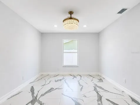 2503 Aviation Parkway Cape Coral FL 33904