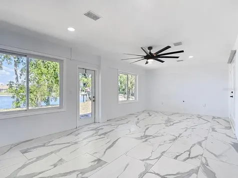 2503 Aviation Parkway Cape Coral FL 33904