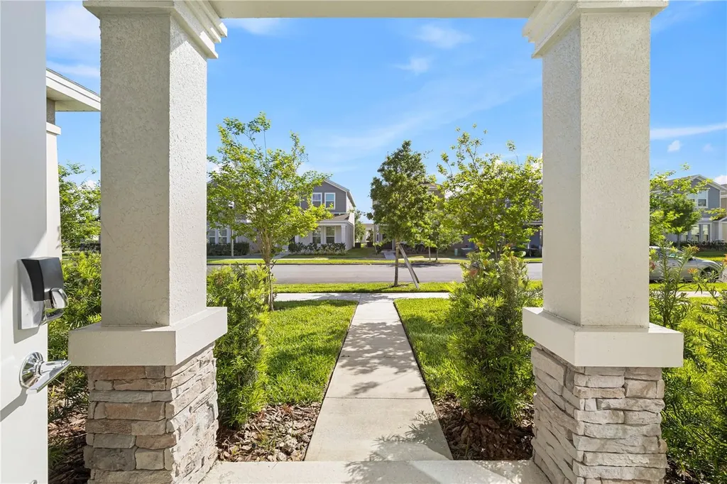 10768 Rhett Butler Alley Winter Garden FL 34787
