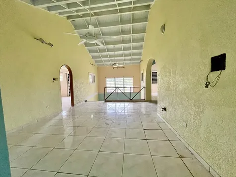 Urb. Naranjo Valley #45 Fajardo PR 00738