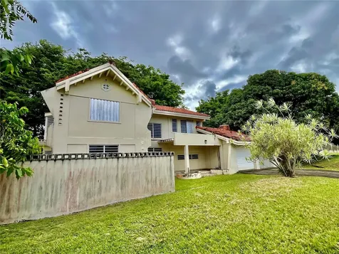 Urb. Naranjo Valley #45 Fajardo PR 00738
