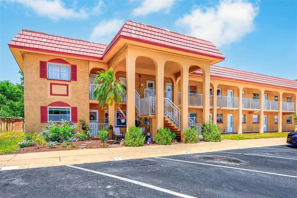 1300 S Hercules Avenue Clearwater FL 33764