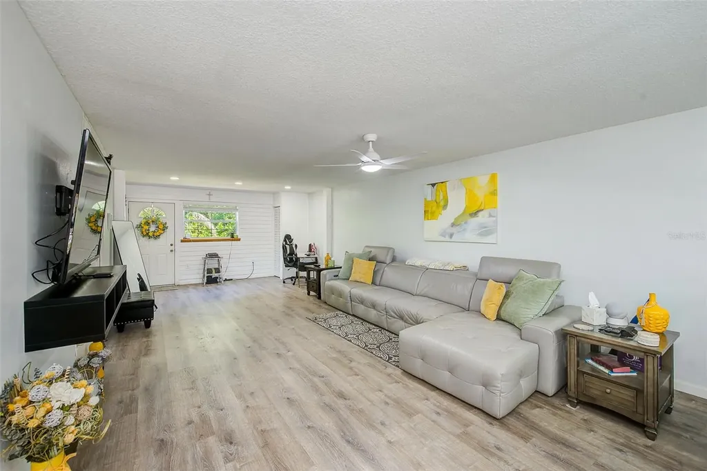 1300 S Hercules Avenue Clearwater FL 33764