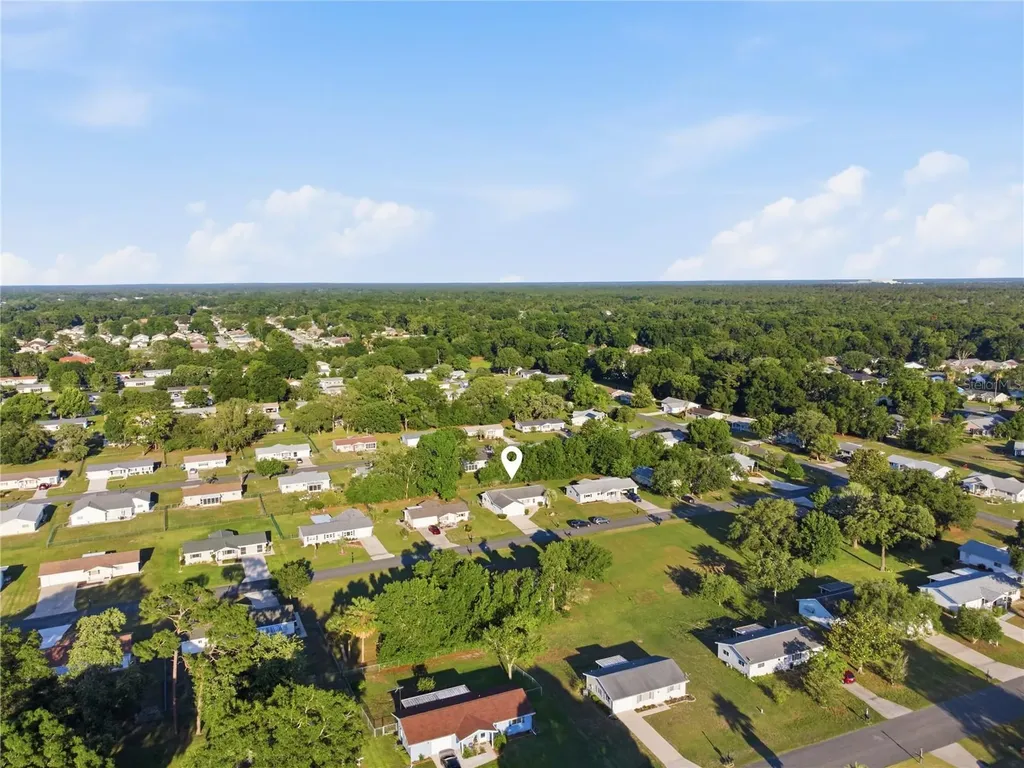11241 SW 77th Court Ocala FL 34476