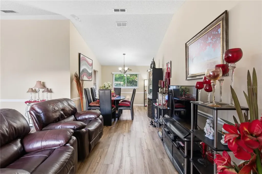 11241 SW 77th Court Ocala FL 34476