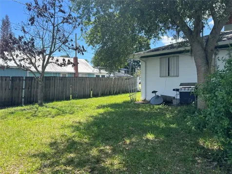 218 10th Street St Cloud FL 34769