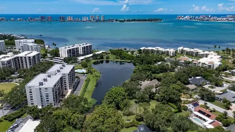 220 Belleview Boulevard Belleair FL 33756