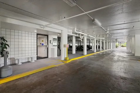 220 Belleview Boulevard Belleair FL 33756