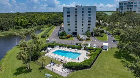 220 Belleview Boulevard Belleair FL 33756