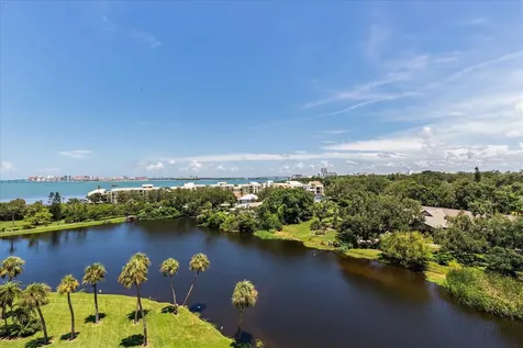 220 Belleview Boulevard Belleair FL 33756