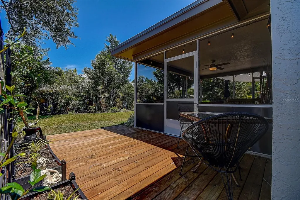 2481 Malcolm Drive Palm Harbor FL 34684